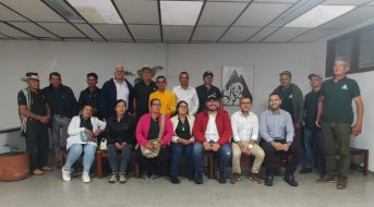 Gobernador de Risaralda, Juan Diego Patiño, visita Comité de Cafeteros de Guática